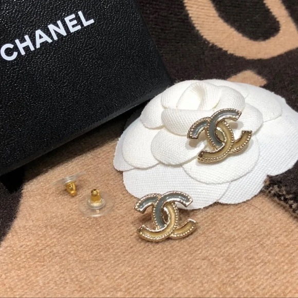 AUTH CHANEL CC Stud Earrings Teal Beige - Picture 6 of 9